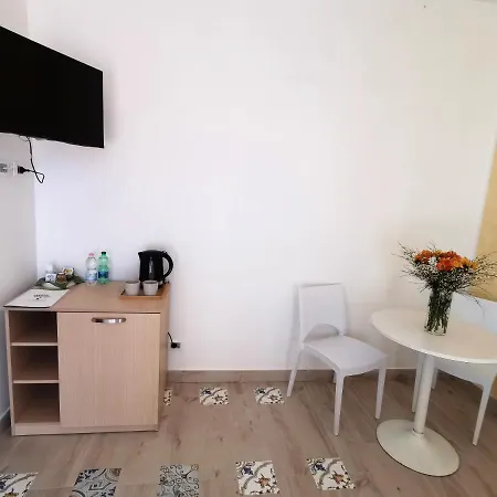 Oda ve Kahvaltı La Suscella 4*