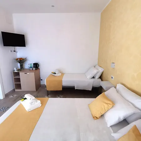 Oda ve Kahvaltı La Suscella