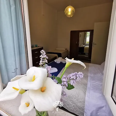 La Suscella Oda ve Kahvaltı Torchiara