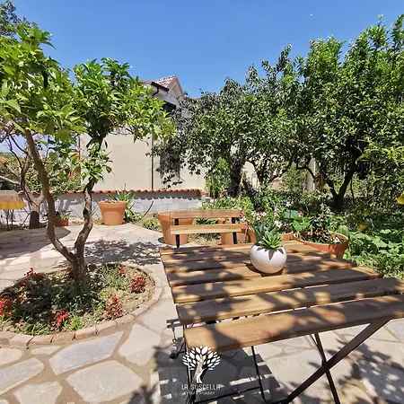 Oda ve Kahvaltı La Suscella