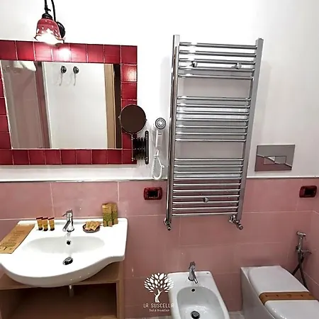 La Suscella Bed & Breakfast 4*
