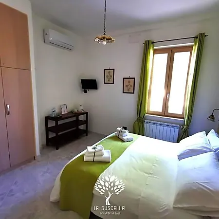 Bed & Breakfast La Suscella 4*